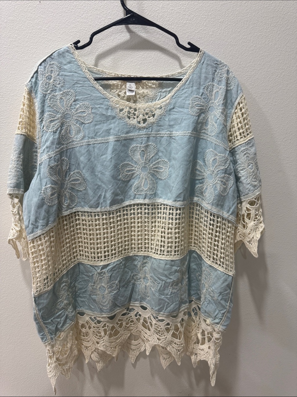 embroidered mix-media boho blouse by the brand Est. 1946. XL